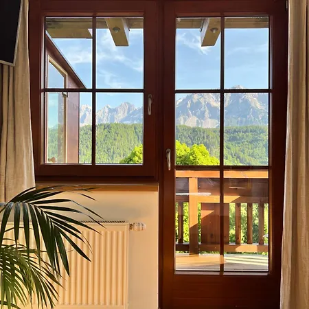 Appartamento Vom Reiter, Am Bauernhof Mit Bergblick Und Privater Infrarotkabine, Inkl Sommercard Und Spielplatz Schladming